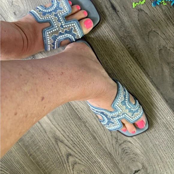 Madden Girl Blue and Tan Chevron Sandals - Picture 3 of 5